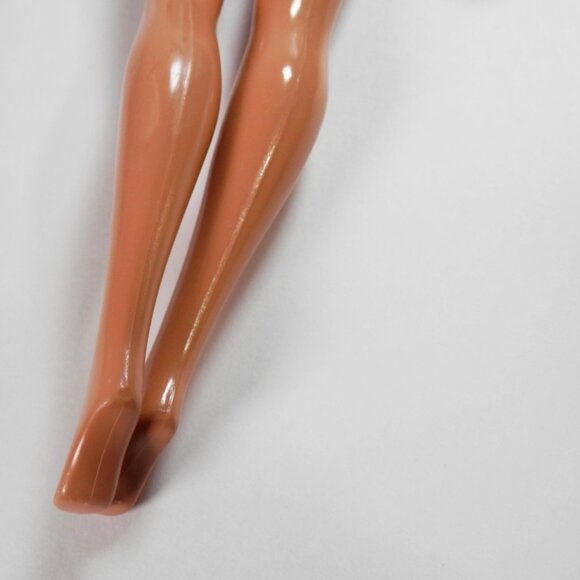 Vtg 1984 Barbie Tropical Miko Doll Green Floral One Shoulder Swimsuit 2056 - Picture 7 of 13